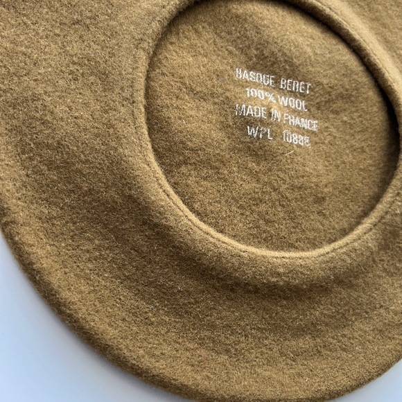 Wool Basque  Beret - Picture 3 of 3